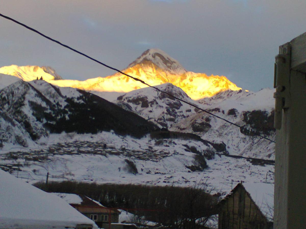 Guest House Sunset Казбеги Екстериор снимка